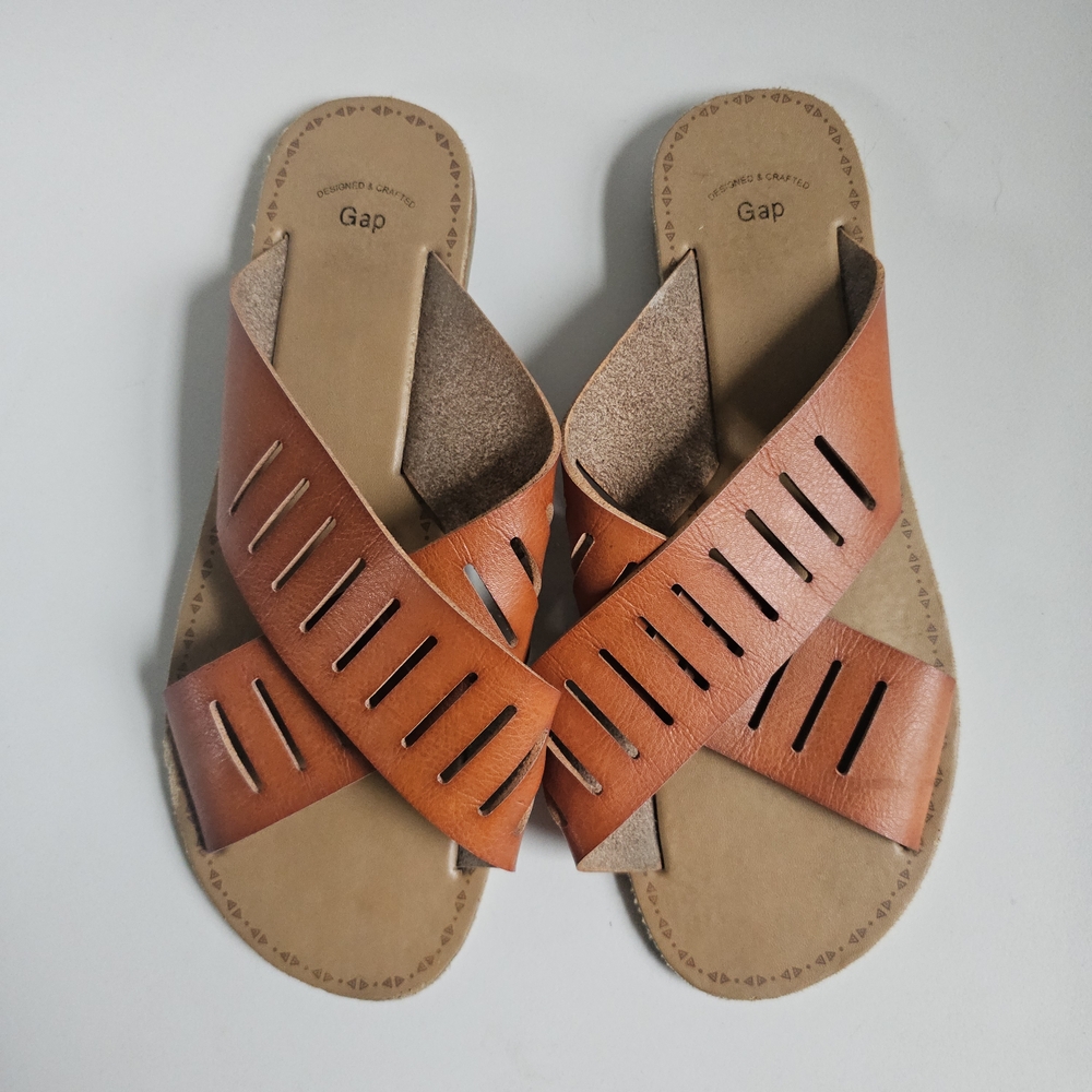 ☆ GAP Congac Criss Cross Slide Sandals, 7w